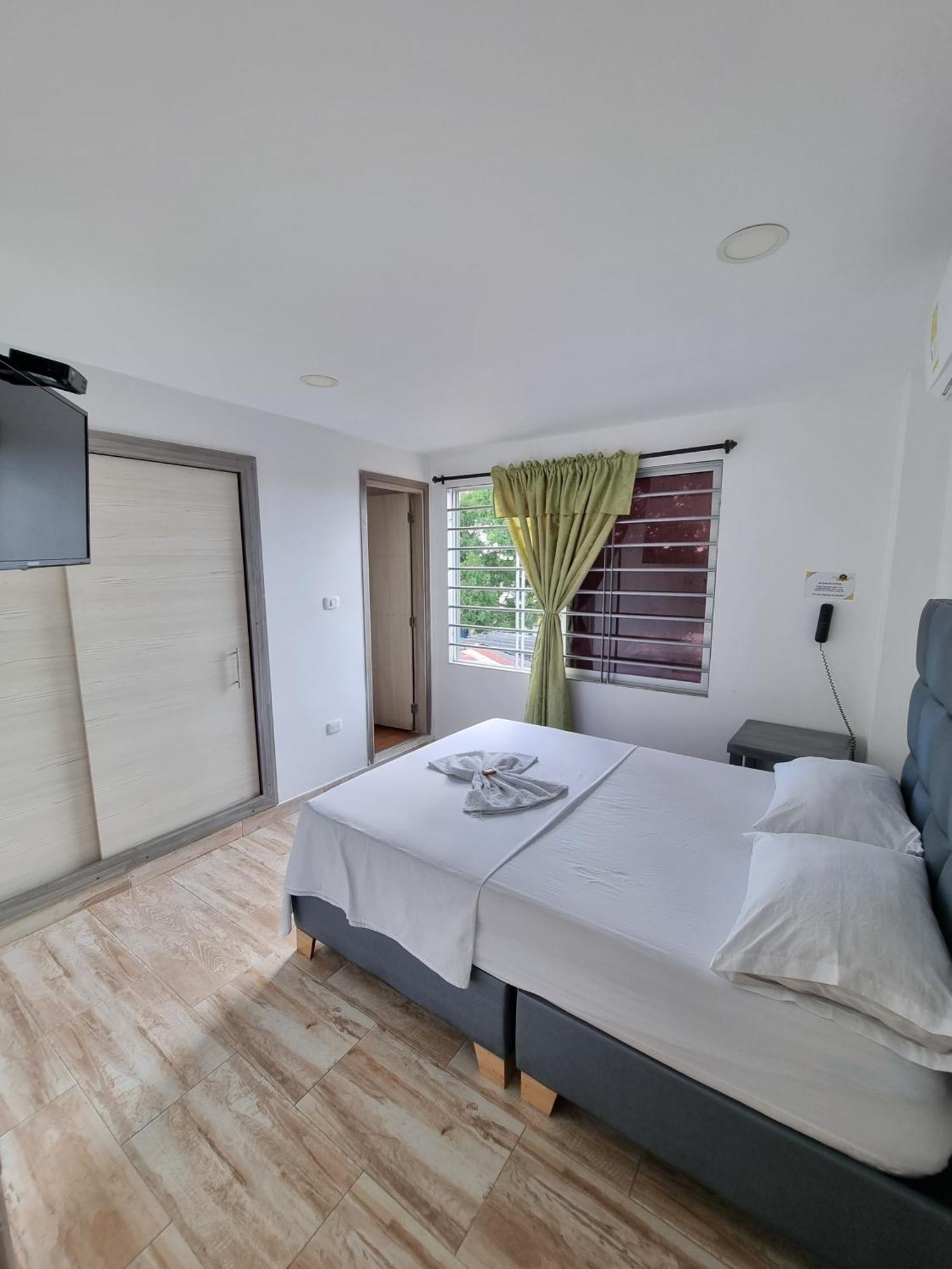Hotel Ibiza Central Monteria Ngoại thất bức ảnh